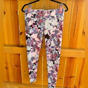FABLETICS Floral Fresco Leggings